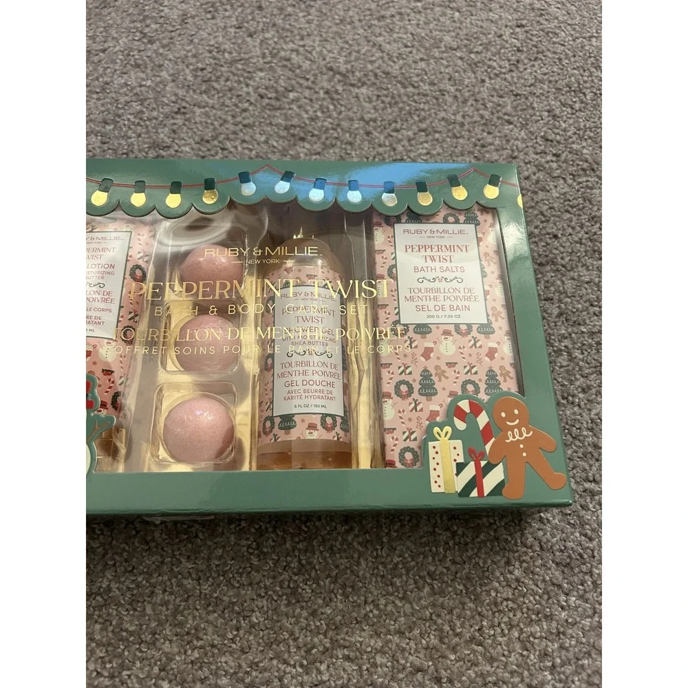 Ruby &‎ Millie Peppermint Twist Bath & Body Care Set Womens OS Green New Holiday